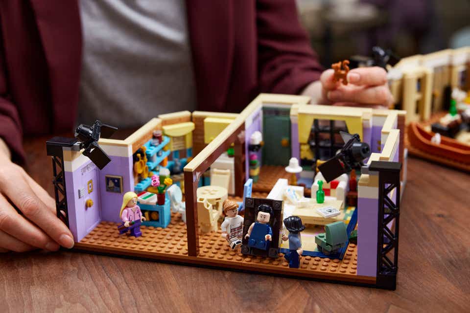 The one with the LEGO® FRIENDS Apartments Set - About us - LEGO.com US