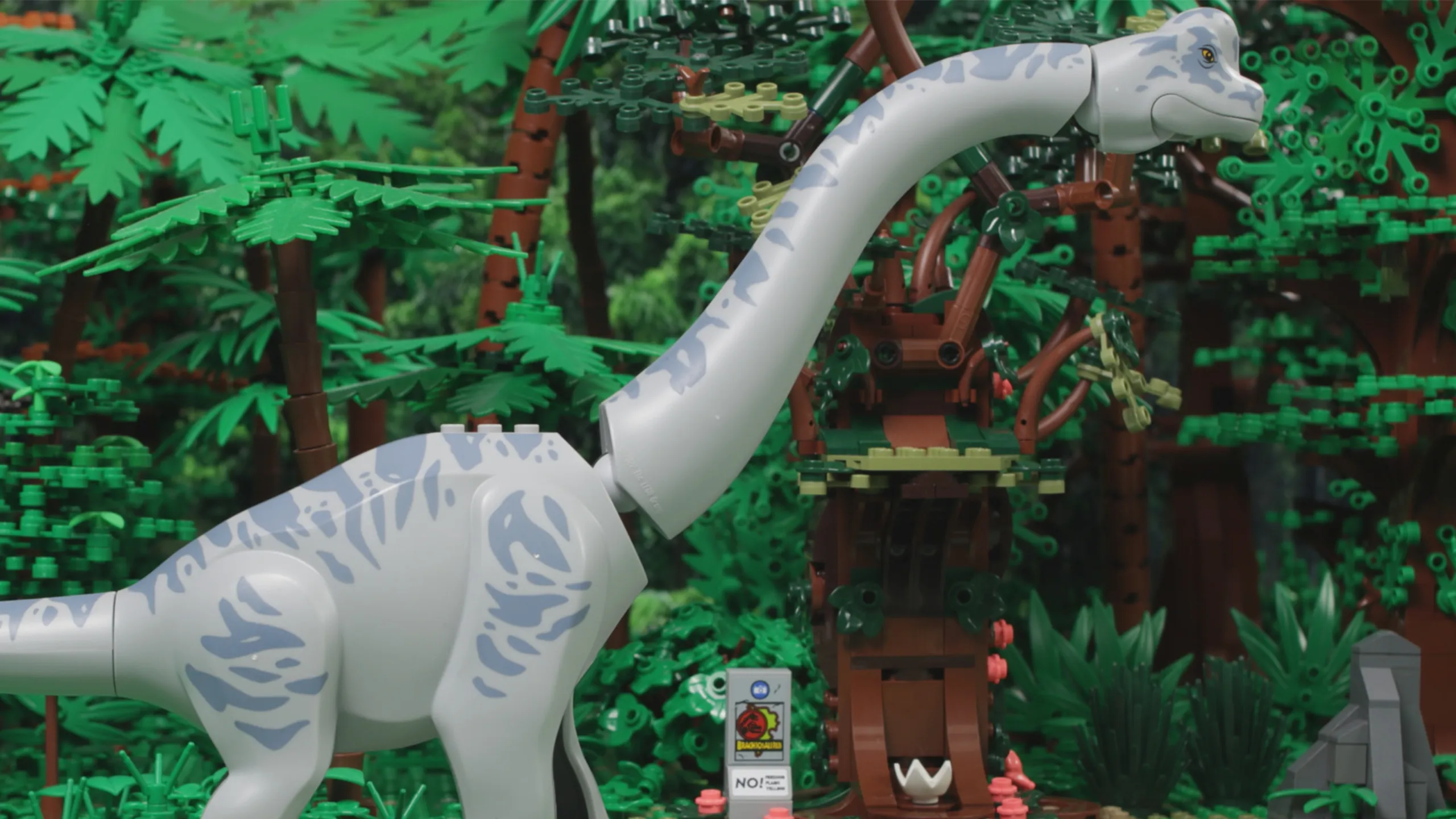 LEGO Jurassic World Sets: 75932 Jurassic Park Velociraptor C