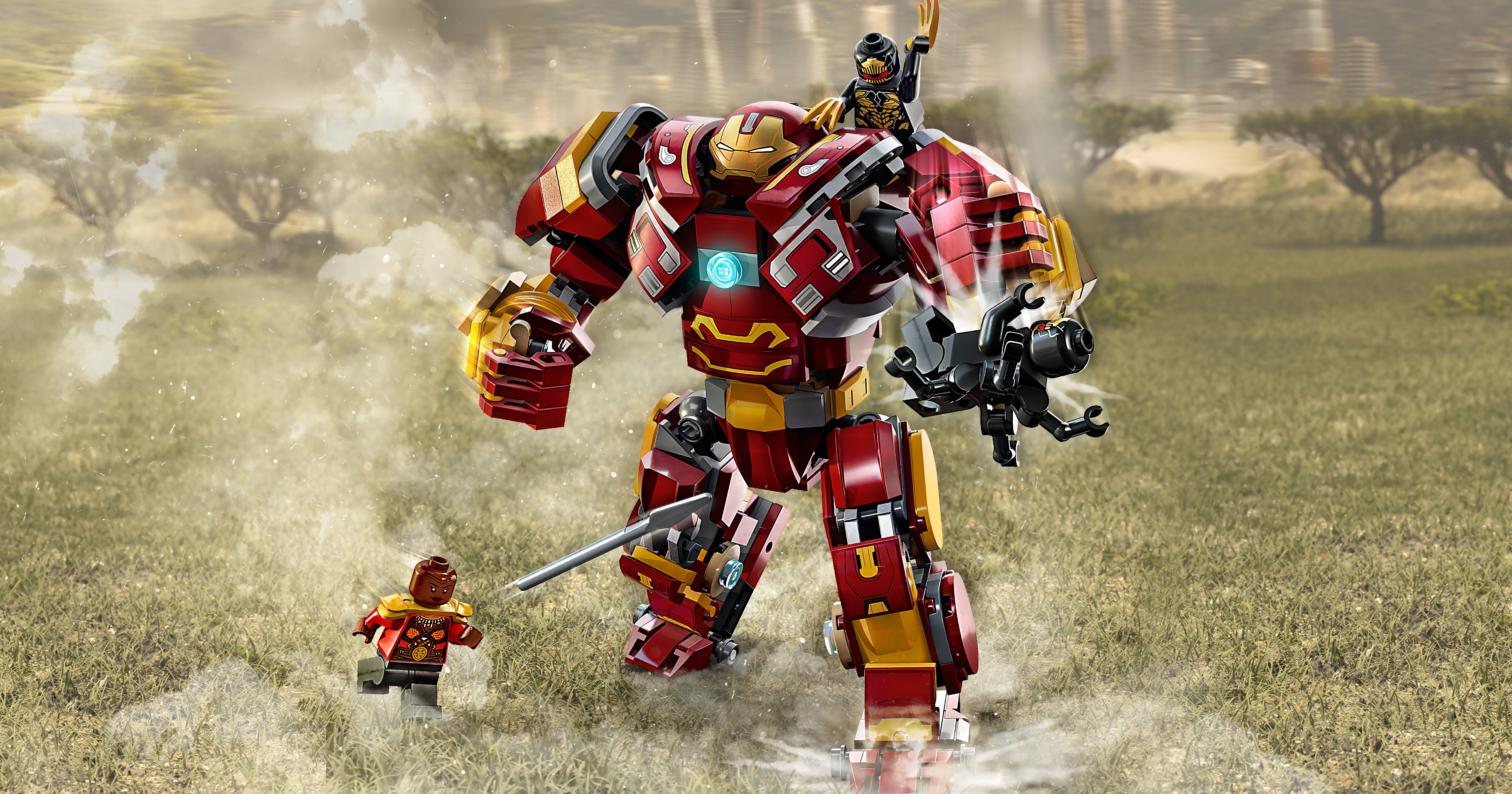 The Hulkbuster: The Battle of Wakanda - Videos - LEGO.com for kids