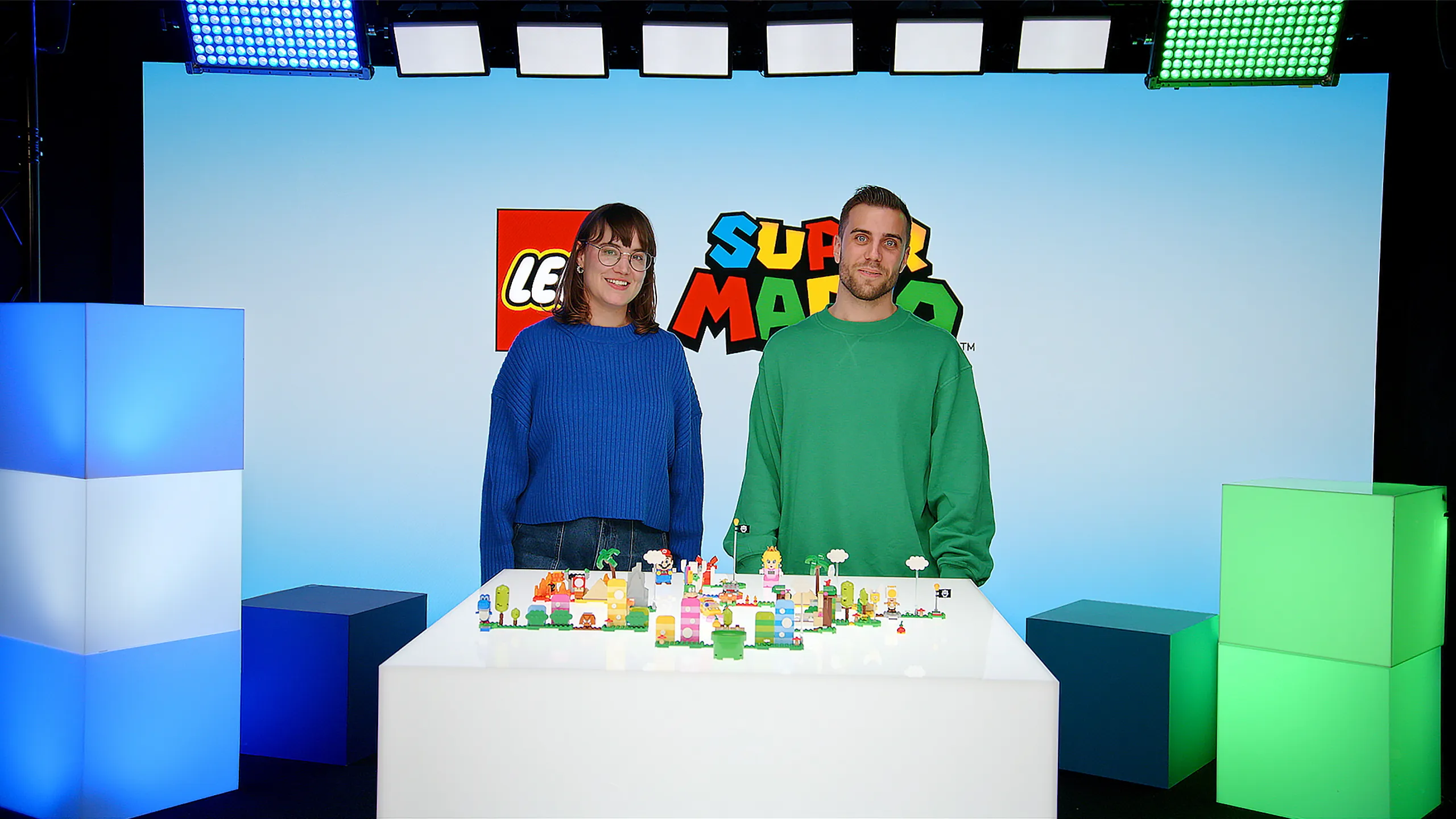 Lego Mario Bros-Set Exp Las Olas Contra El Erizon varios