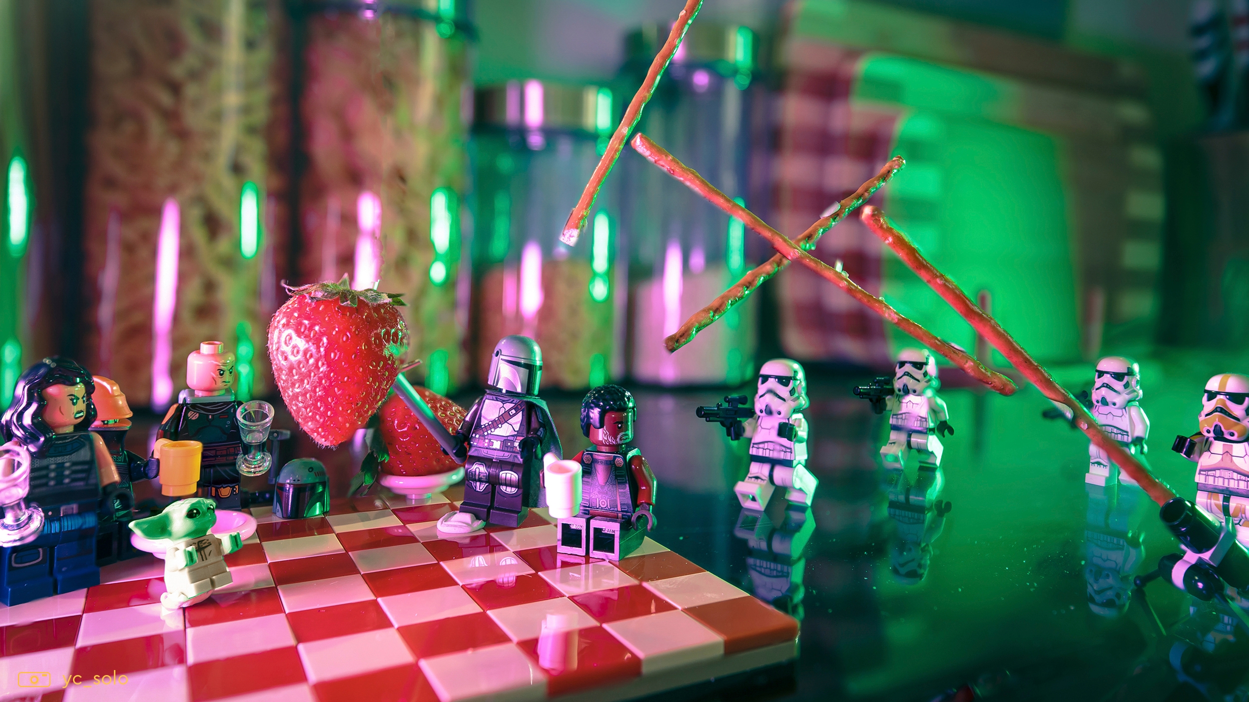 Dueling Star Wars LEGO Chess Sets