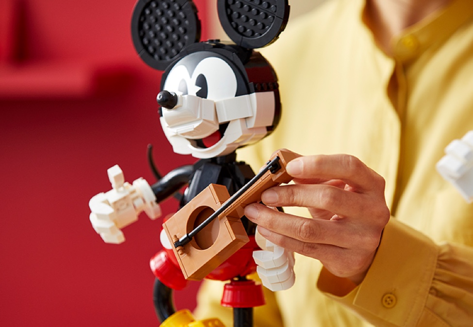 Mickey Mouse & Minnie Mouse Buildable Characters 43179 | Disney™ | Buy  online at the Official LEGO® Shop US