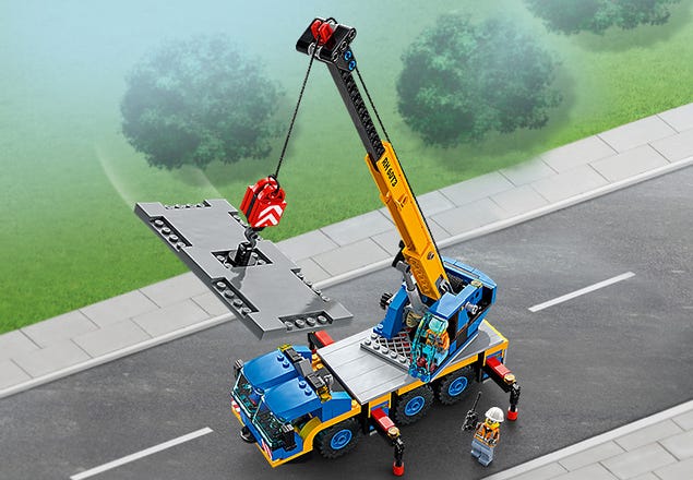 Mobile Crane 60324 | City | Buy online at the Official LEGO® Shop US
