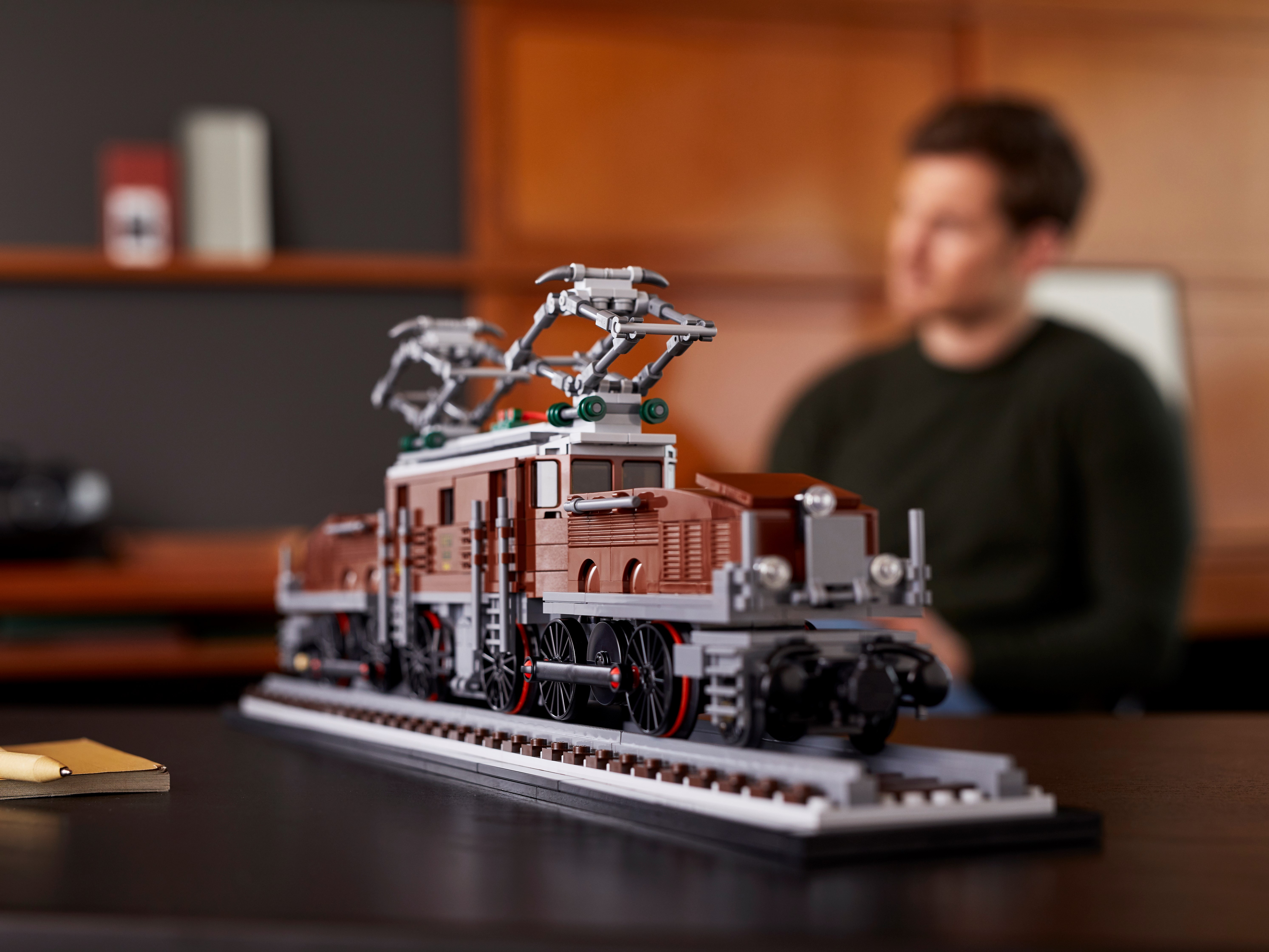 安価 ワタナベ レゴ (LEGO) 10277 クロコダイル電気機関車