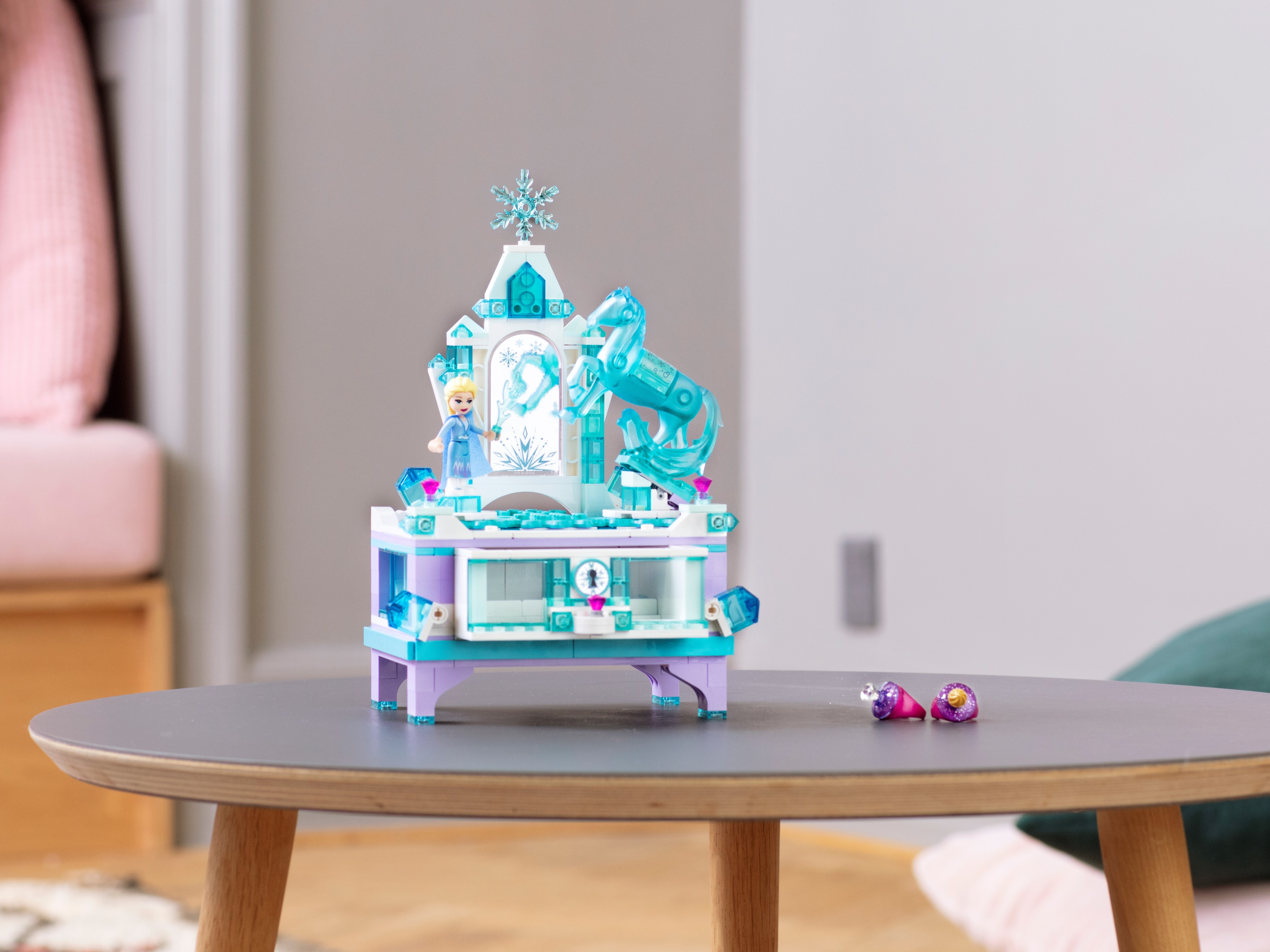 Soldes LEGO Disney La Reine des neiges II - La boîte à bijoux d'Elsa  (41168) 2024 au meilleur prix sur