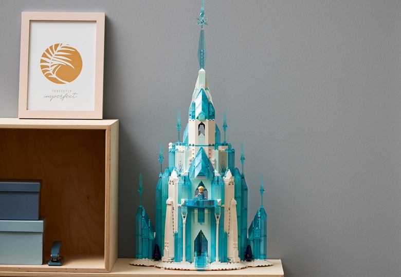 The Ice Castle 43197 | Disney™ | Buy online at the Official