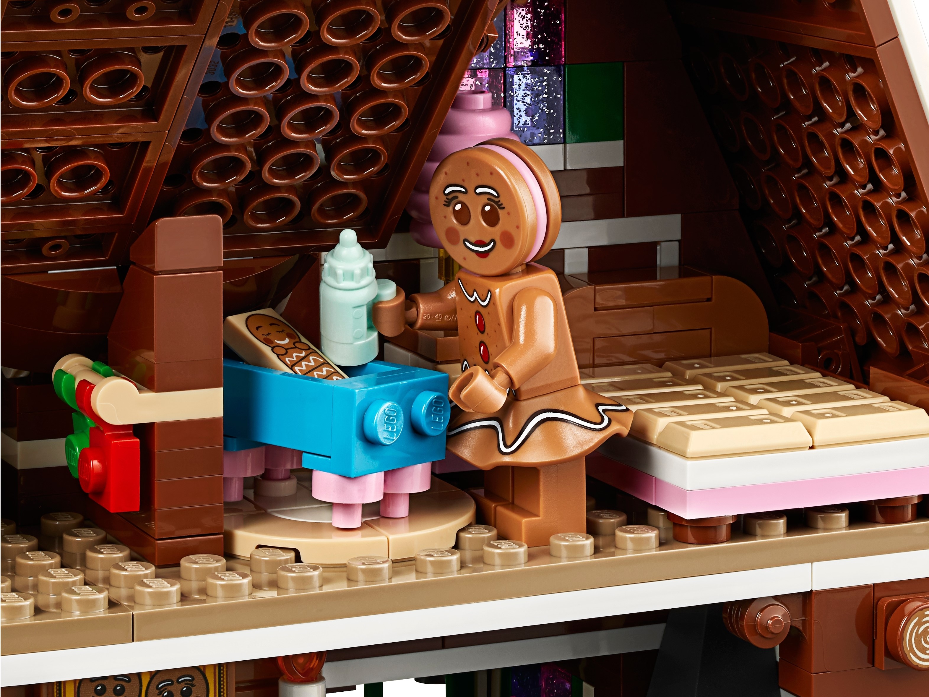 Gingerbread House 10267 Creator Expert Buy Online At The Official Lego Shop Us