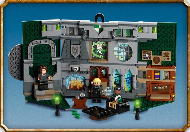 LEGO® Harry Potter Gryffindor House Banner Set - Imagination Toys