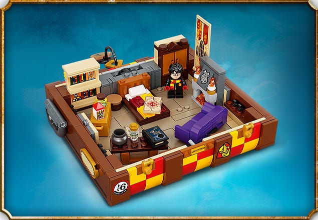 LEGO Harry Potter Hogwarts Magical Trunk 76399 Luggage Set