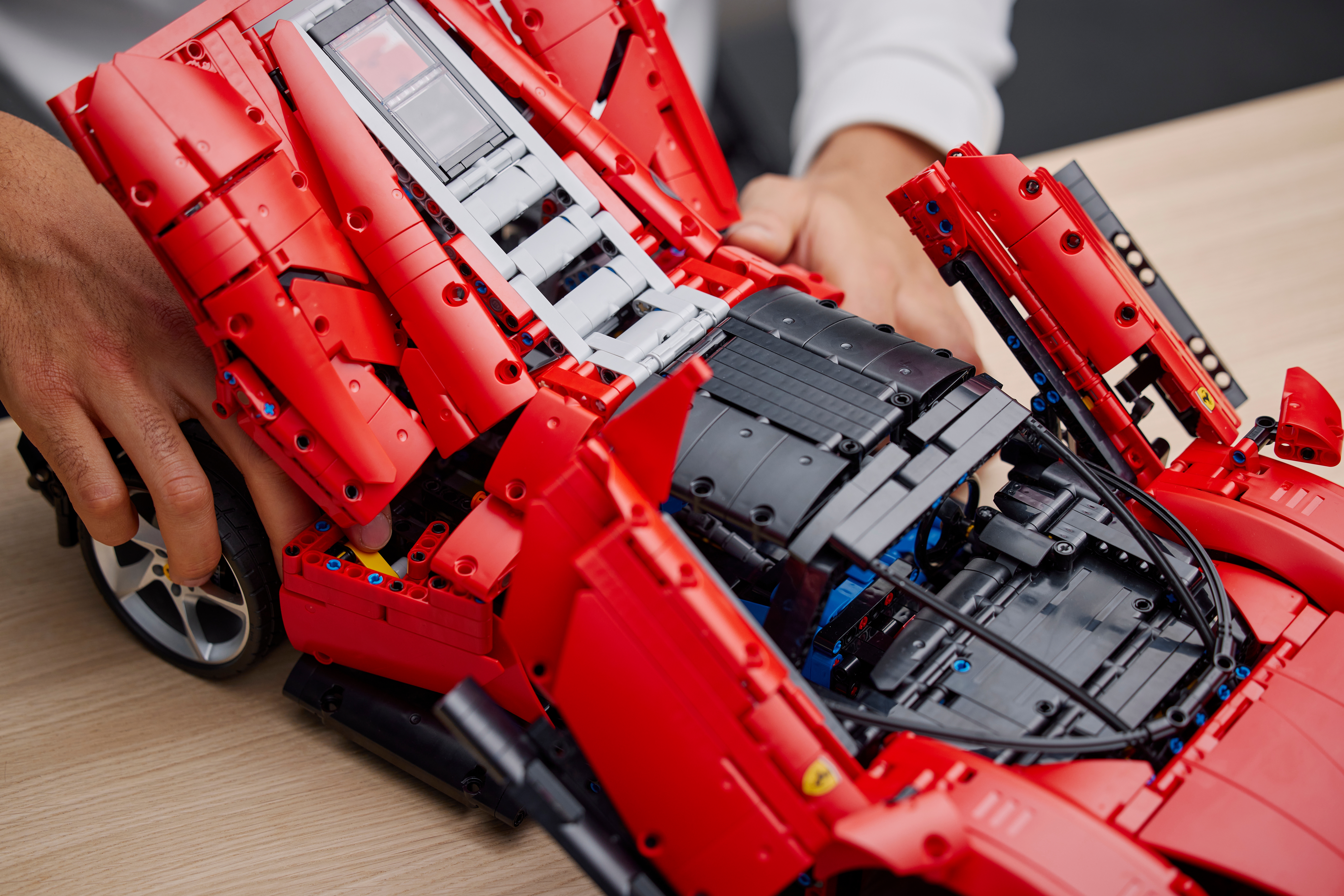 流行商品LEGO フェラーリ　Daytona SP3 42143 模型・プラモデル