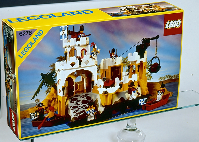 Do you remember these vintage LEGO® sets from your childhood