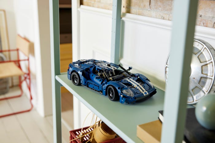 The Lego Bugatti Chiron Goes 18 MPH (and Is Made of Lego)