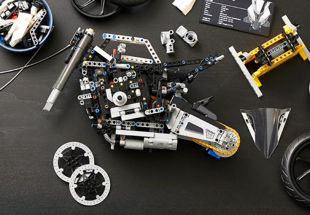 LEGO MOC 42130 BMW S 1000 R - alternate build by MOC NEMOOZ