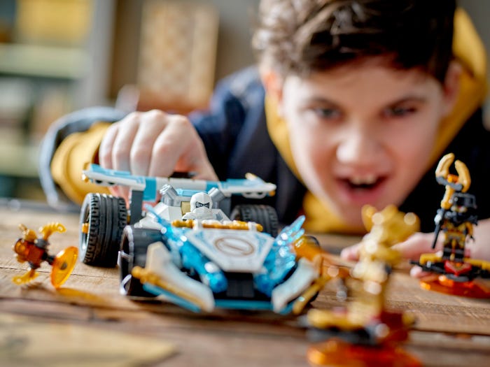 Le robot Hydro de Lloyd 71750 | NINJAGO® | Boutique LEGO® officielle FR