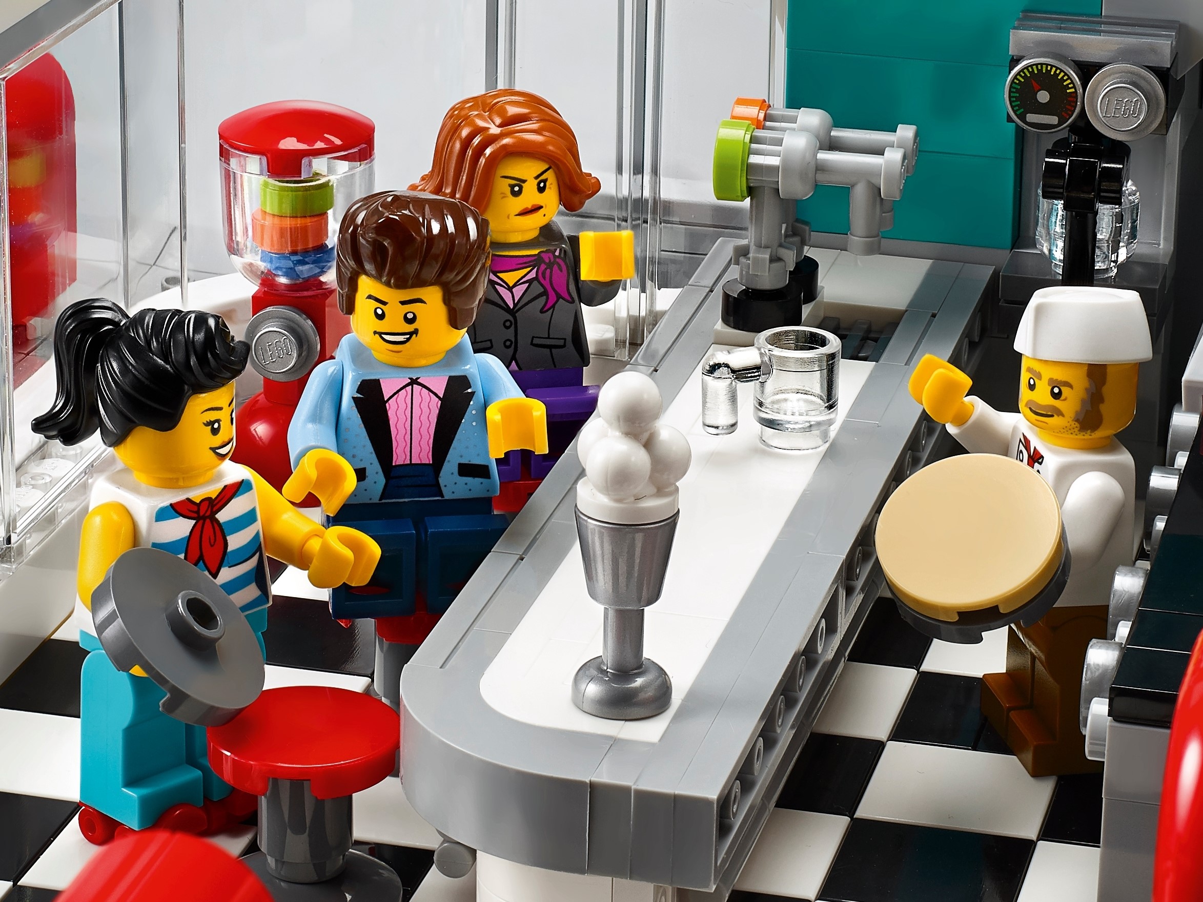 LEGO Creator Expert Downtown Diner • Set 10260 • SetDB