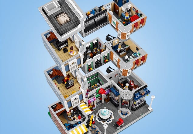 Assembly Square 10255 | Creator Expert online at the LEGO® Shop US