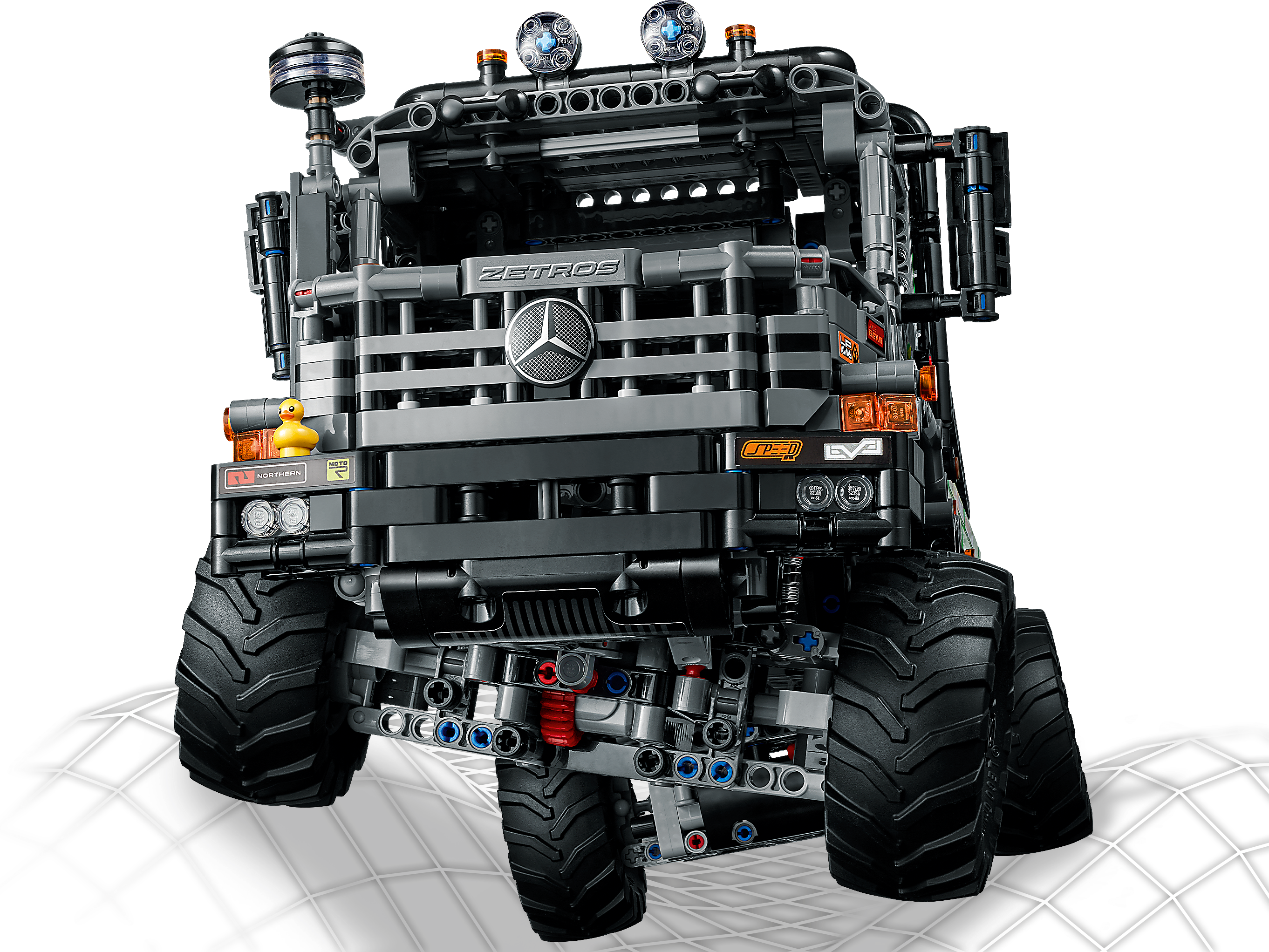 Review LEGO Technic 42129 Mercedes-Benz Zetros - HelloBricks