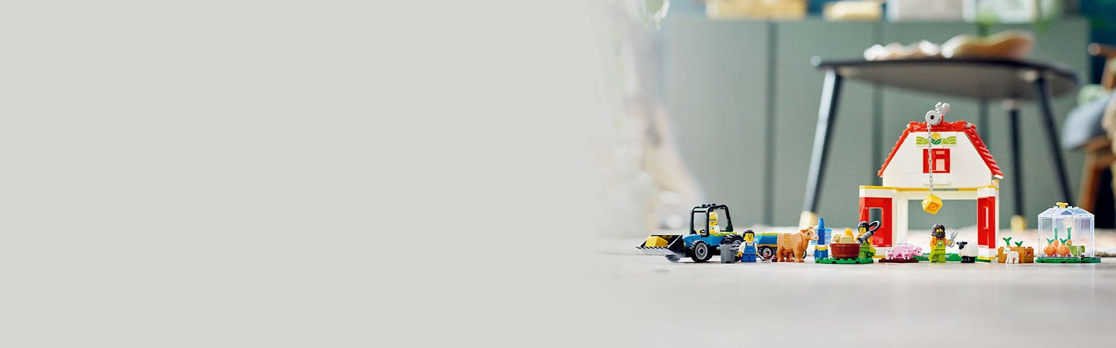 LEGO City Barn & Farm Animals 60346 - Juego de juguetes de construcción  para niños, niños y niñas preescolares a partir de 4 años (230 piezas)