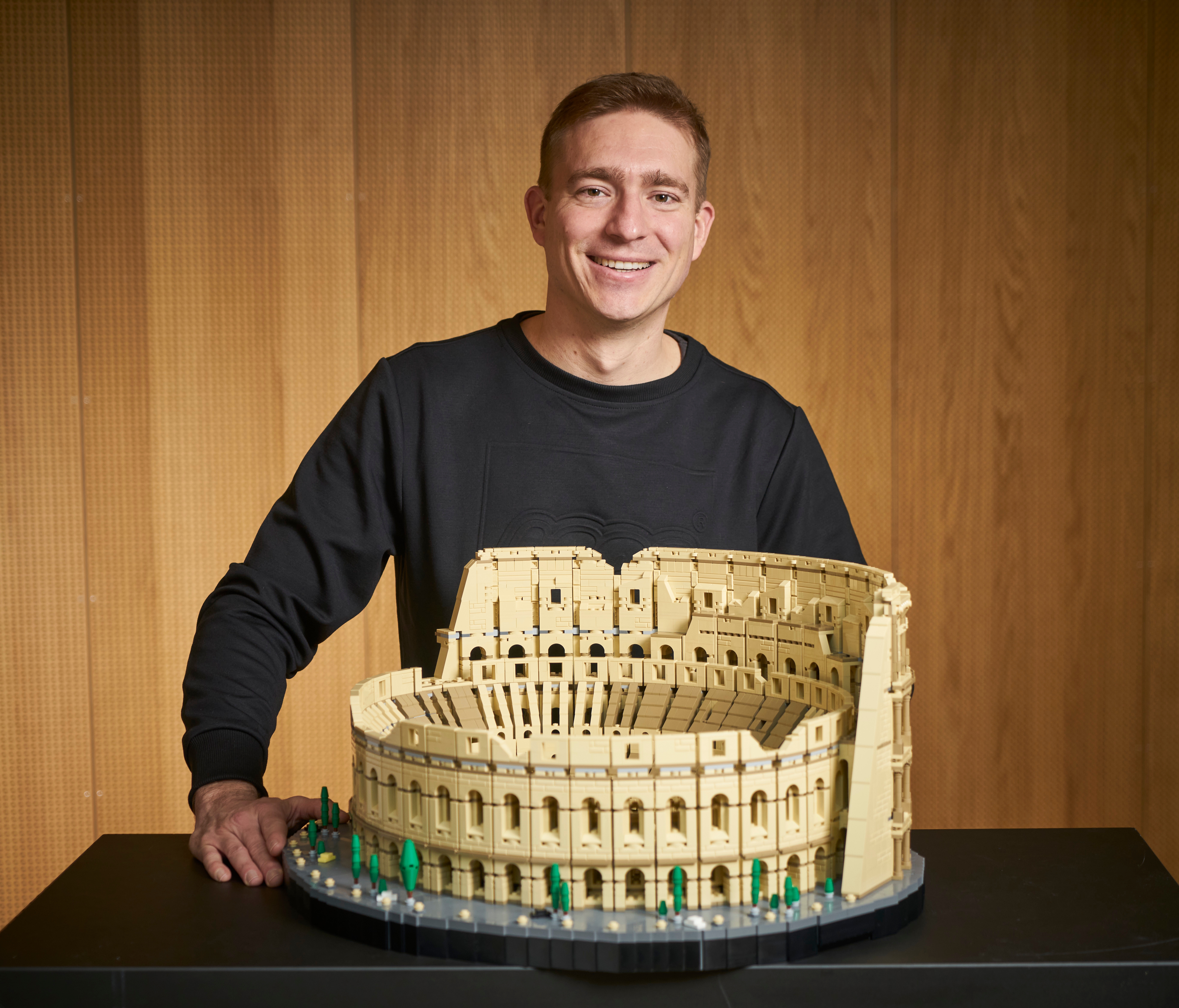 Lego store architecture colosseum