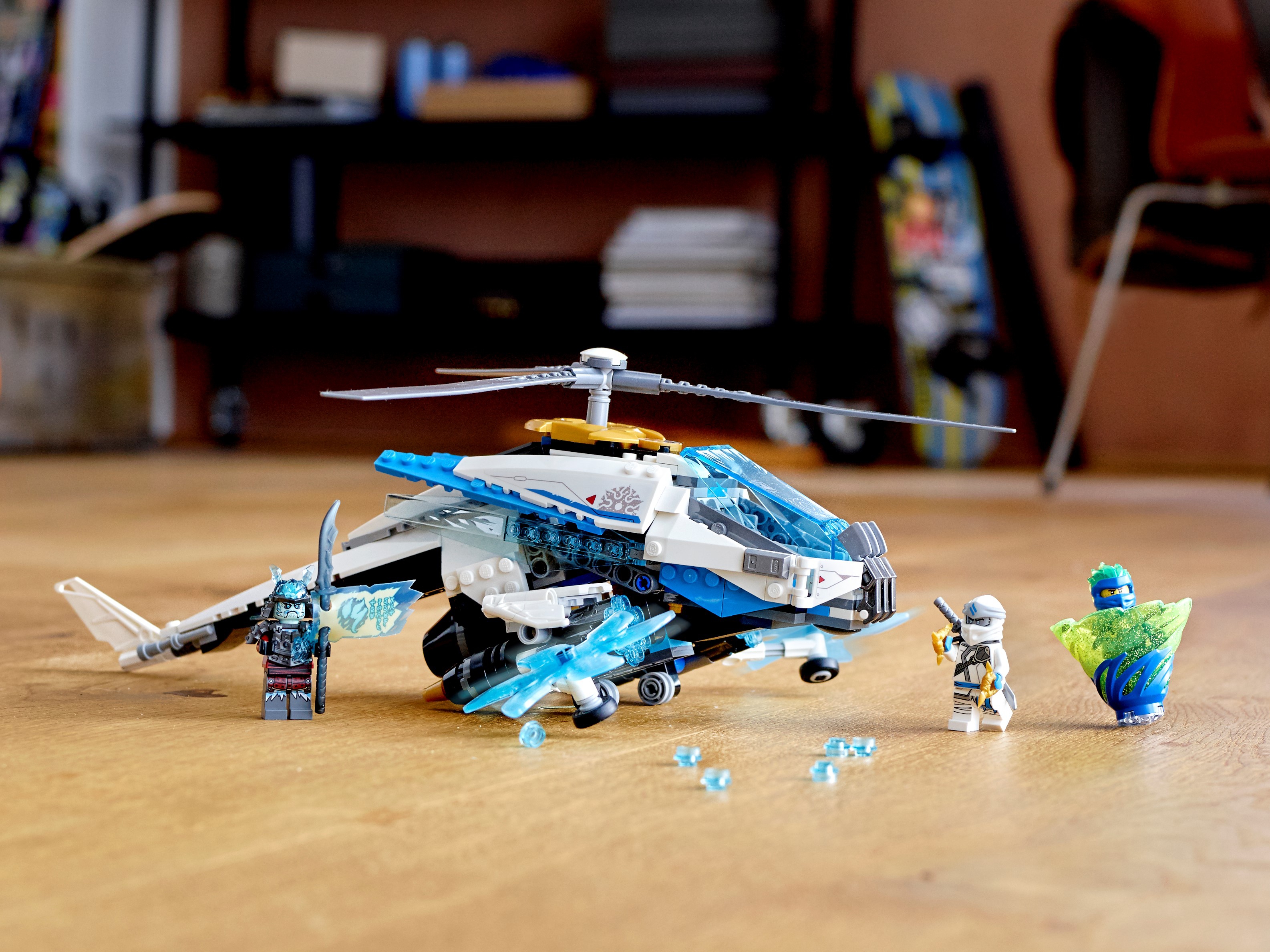 ShuriCopter 70673 | Buy online at Official LEGO® Shop