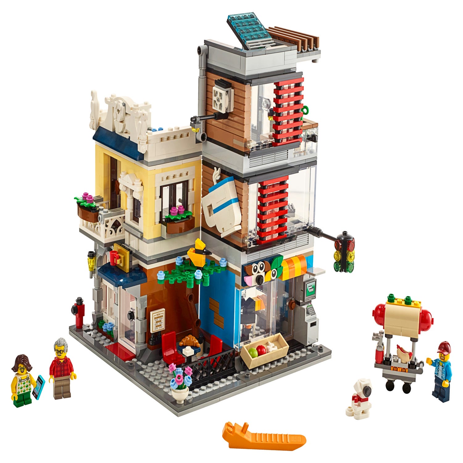 Townhouse Pet & Café 31097 | 3-in-1 | Buy at the Official LEGO® Shop US