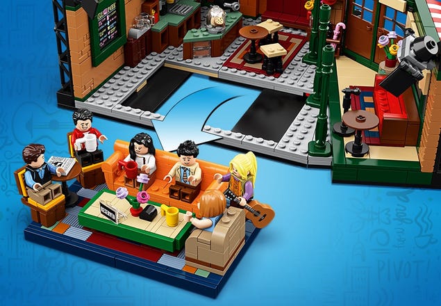 LEGO 21319 Ideas Central Perk avec Iconic Cafe Studio et 7 figurines de  collection du 25e anniversaire, Friends Série TV, Idée Cadeau Fête des  Mères : : Jeux et Jouets