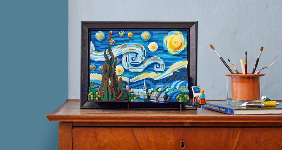 Build Your Night Sky Be Featured at MoMA Official LEGO Shop HU