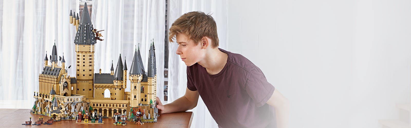 LEGO Harry Potter : Partez pour le château de Poudlard avec ce set géant à  -20 % ! 