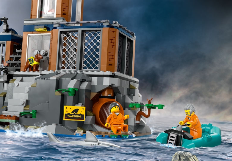 Lego city escape store from prison island