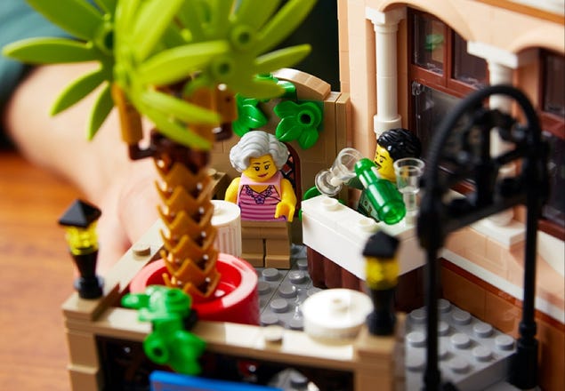 10297 - LEGO® Creator Expert - L'hôtel-boutique LEGO : King Jouet, Lego,  briques et blocs LEGO - Jeux de construction
