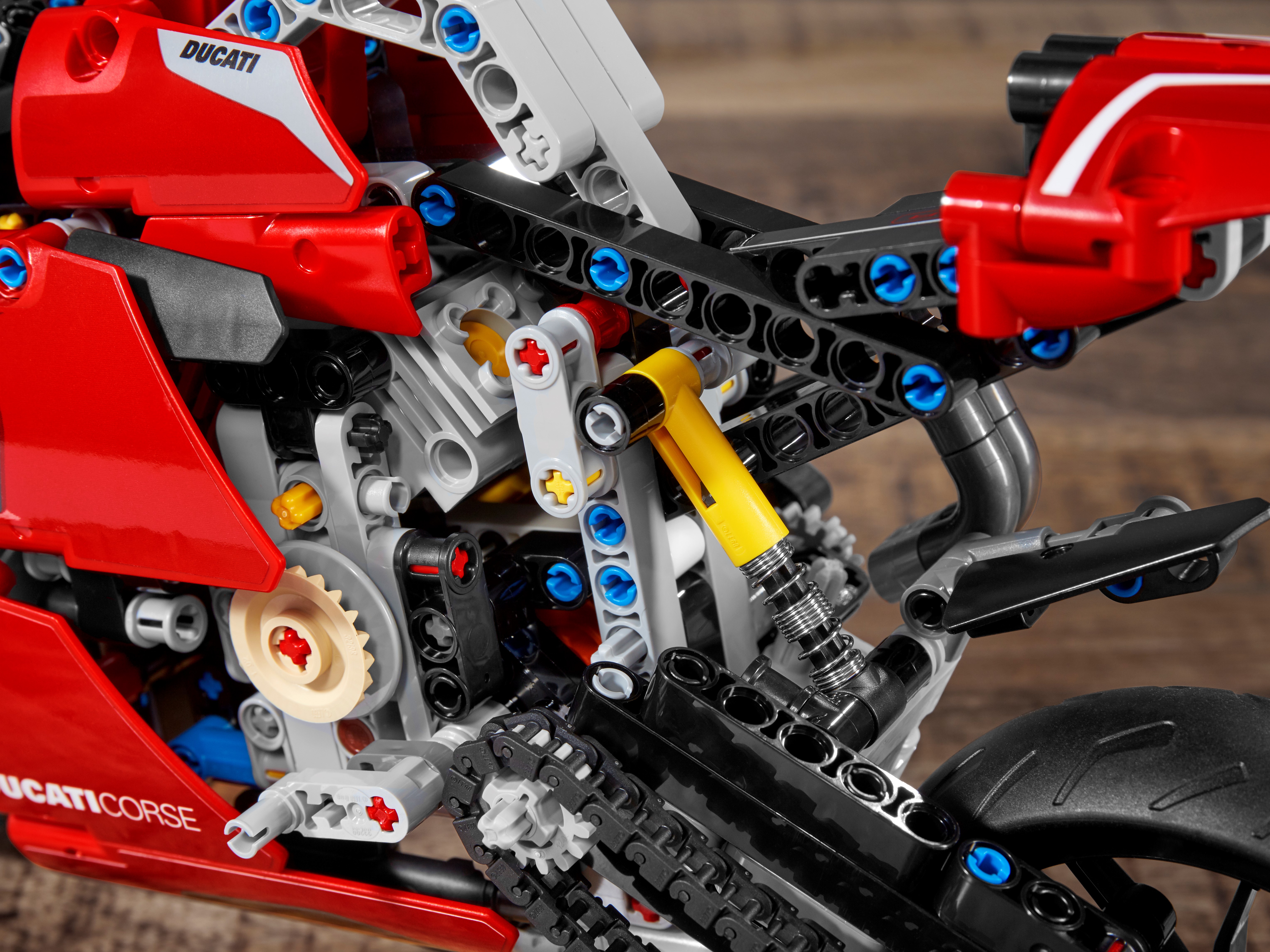 LEGO Technic 42107 Ducati Panigale V4 R Modèle Réduit Moto pour Adultes pas  cher 