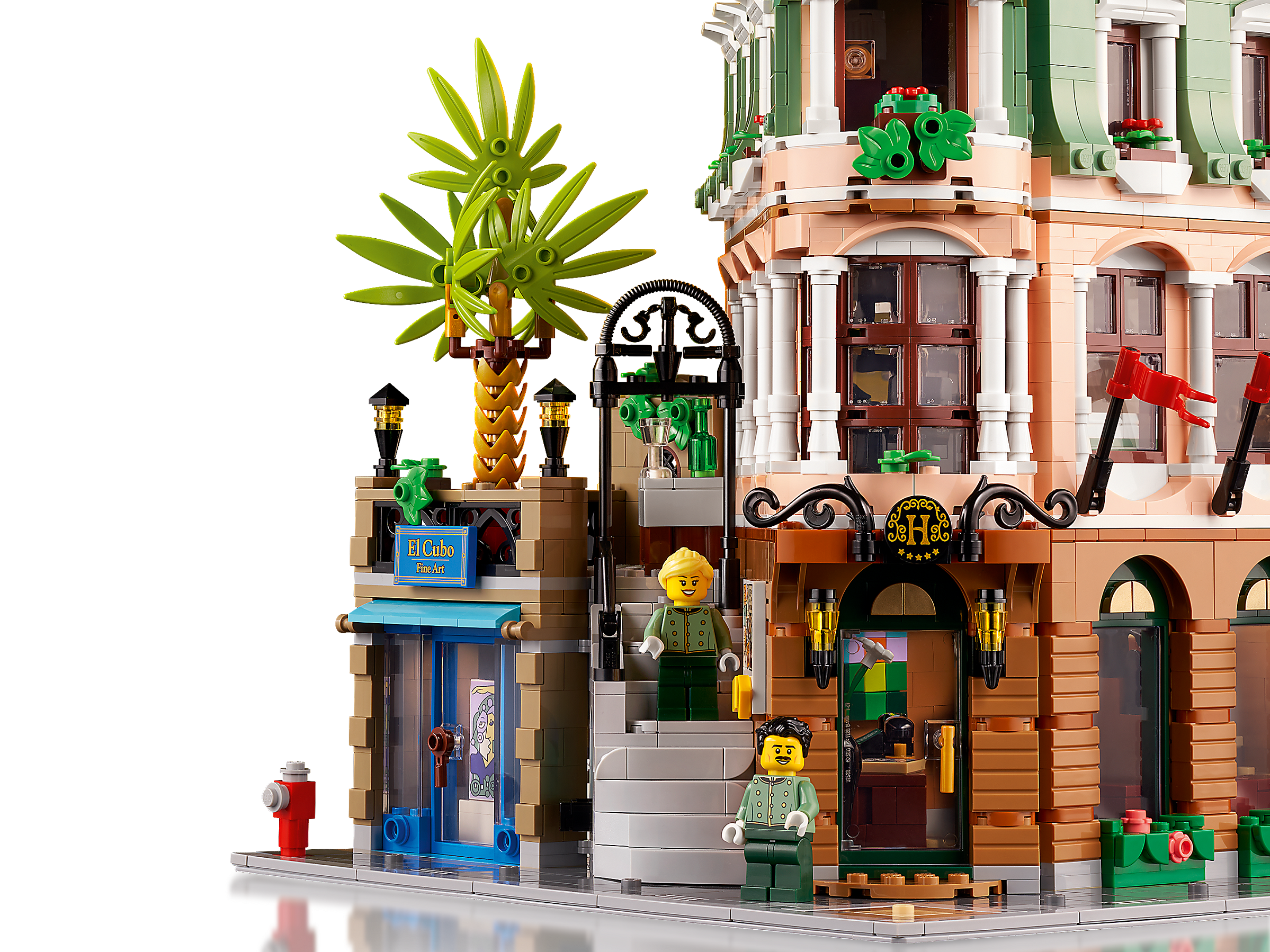 Boutique Hotel | LEGO® Icons | Buy online at the Official LEGO® Shop US