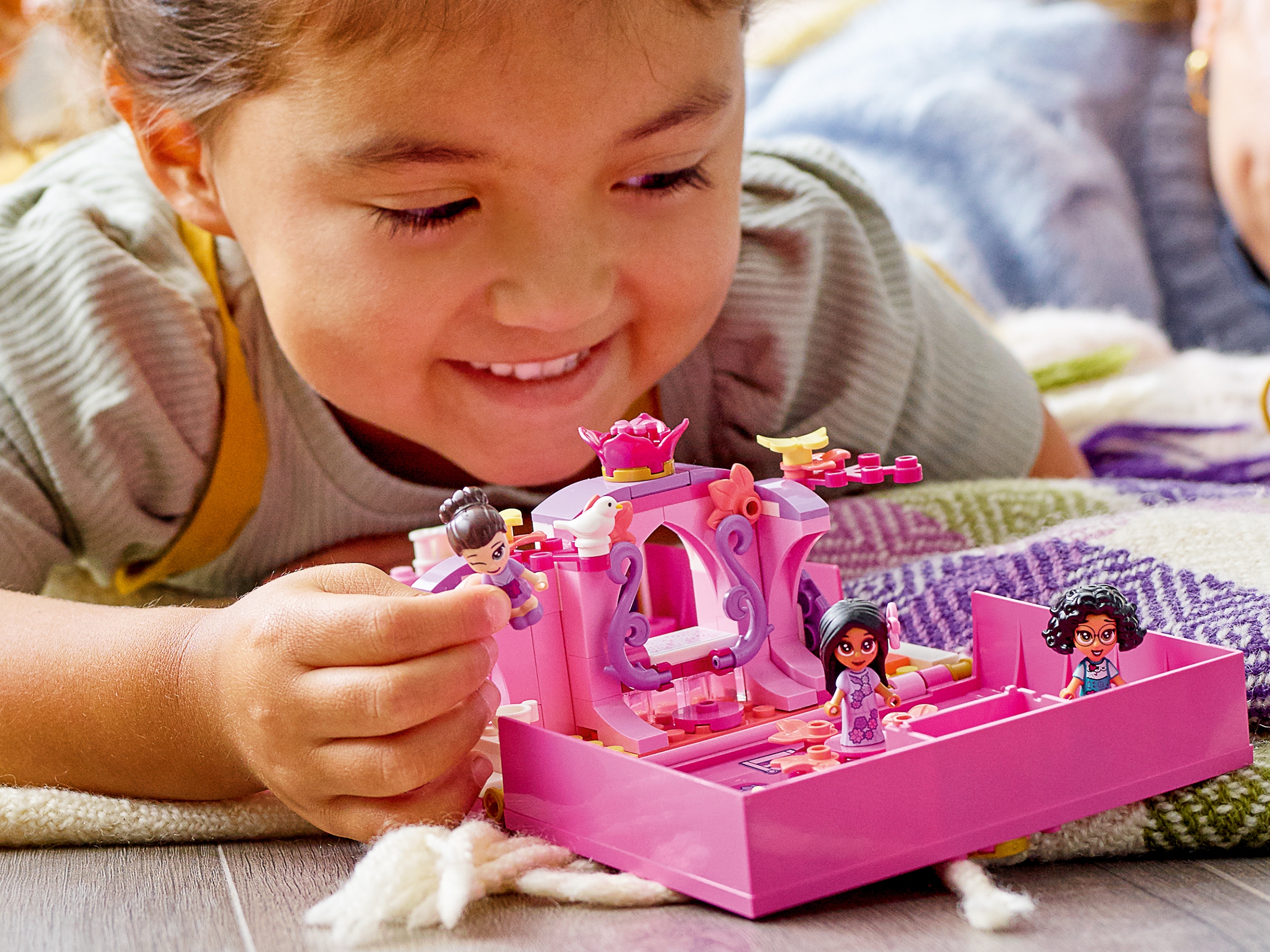 Lego 43201 disney princess la porte magique d'isabela pour enfants +5 ans  ensemble du film encanto jouet de construction - La Poste