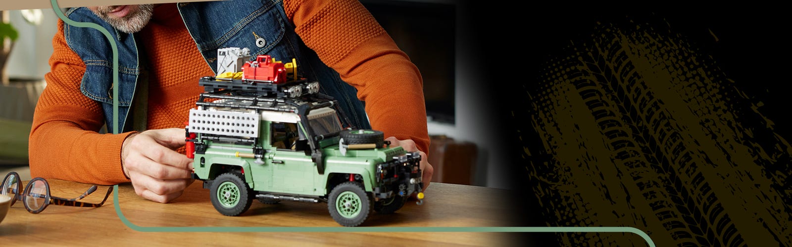 The epic race to build the LEGO® Icons Land Rover Classic Defender 90