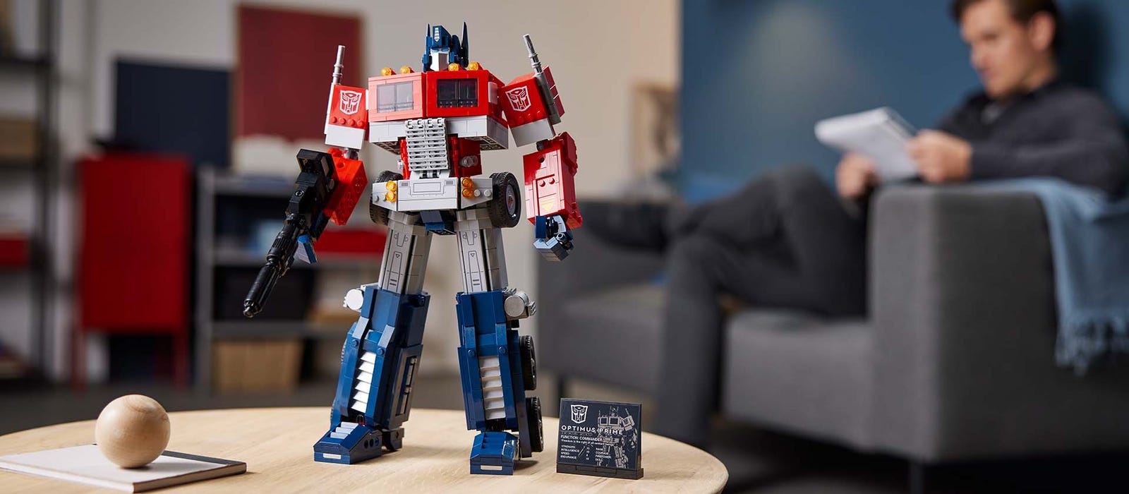 Why LEGO® Optimus Prime is the set Transformers fans have all been