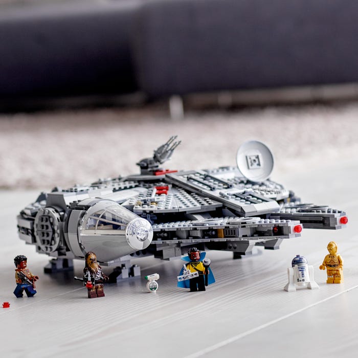 El nuevo Halcón Milenario es el set de Lego más grande que se ha creado -  La Tercera