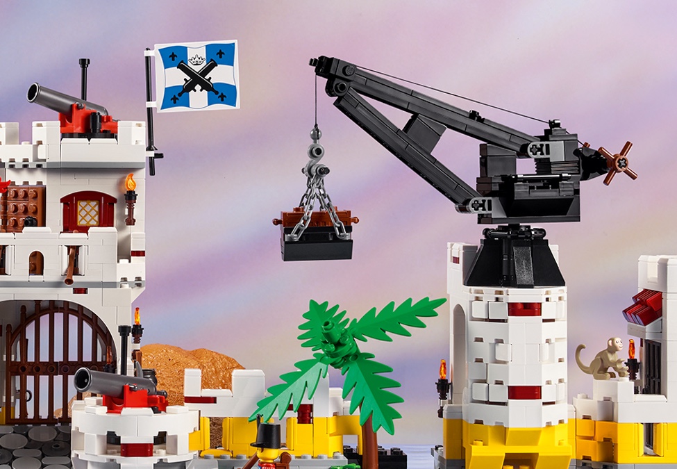 Eldorado Fortress 10320 | LEGO® Icons | Buy online at the Official