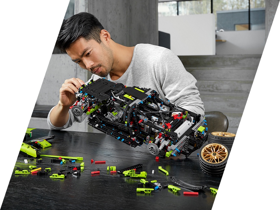 Lego technic lamborghini discount size