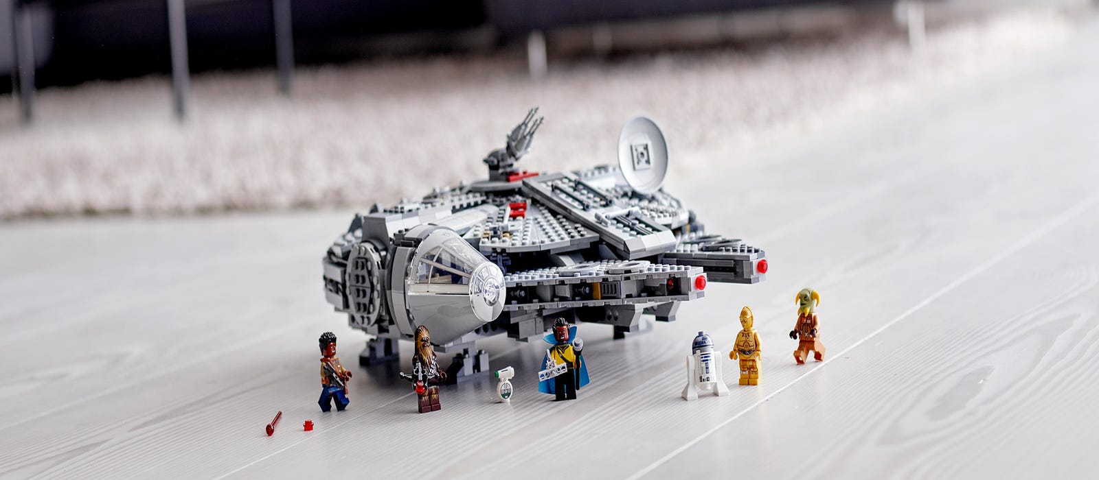 La historia de los sets LEGO® Star Wars™ del Halcón Milenario