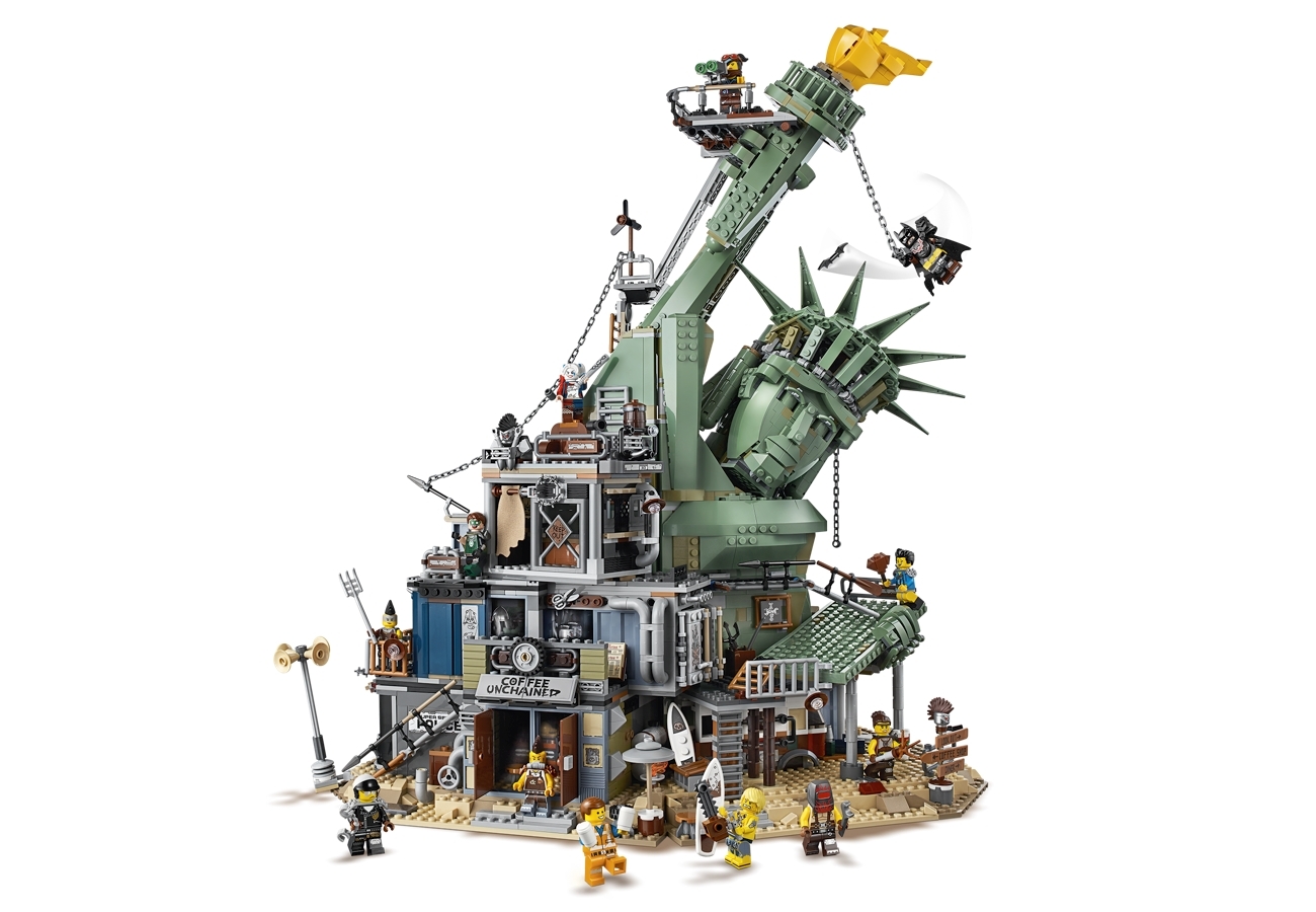 Welcome to Apocalypseburg! 70840 | Batman™ | Buy online at the Official  LEGO® Shop CA