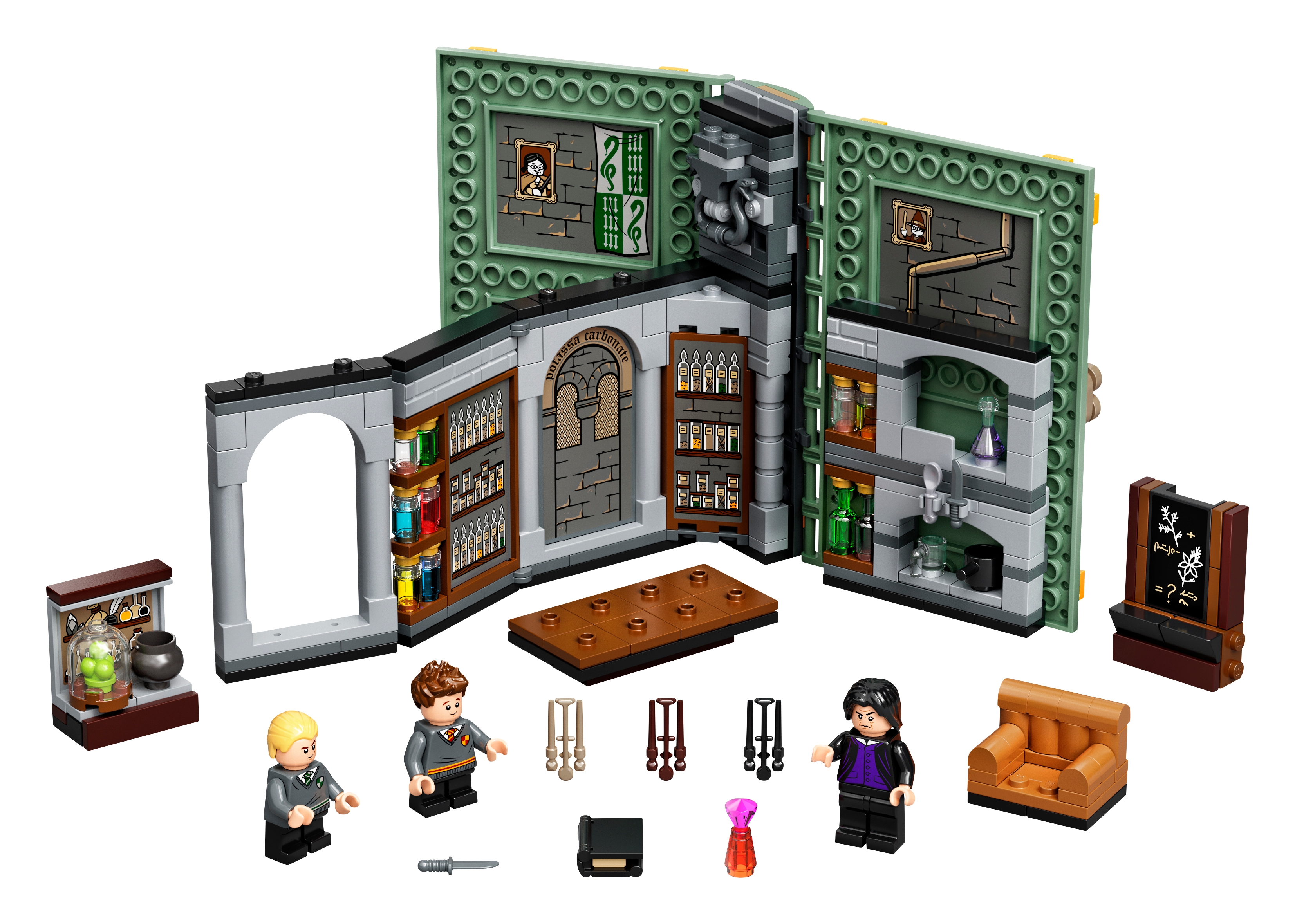 Hogwarts™ Potions Class 76383 | Harry Potter™ | online at the Official LEGO® Shop US
