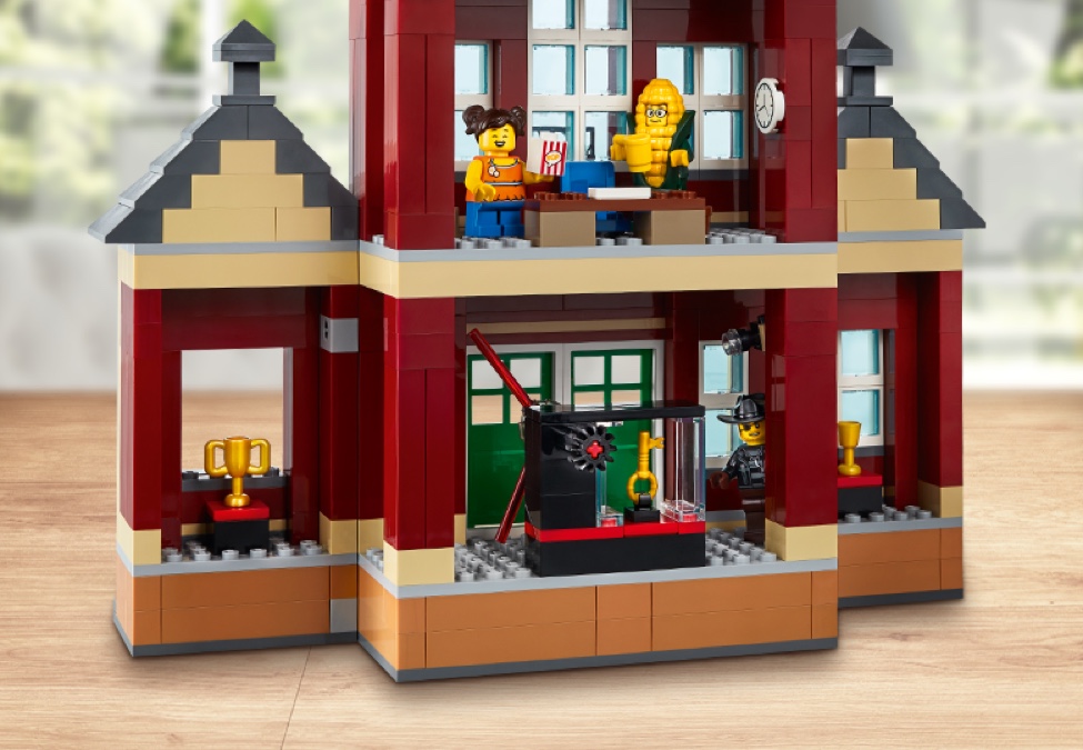 Lego city 60271 online main square