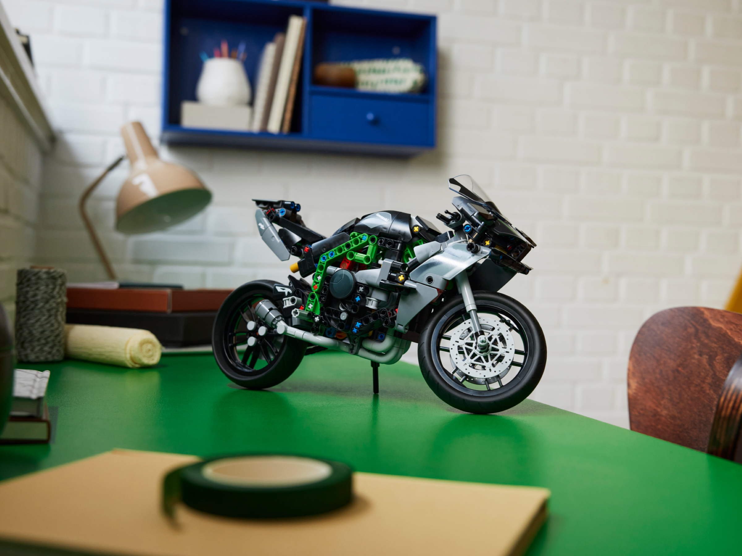 Lego motorcycle Kawasaki ninja H2R motorcycle difficult mechanical model  MOC series assembled building blocks toy male