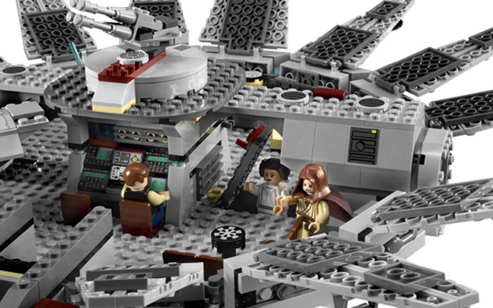 Faucon Millenium : bienvenue à bord du plus grand vaisseau LEGO® jamais  construit !