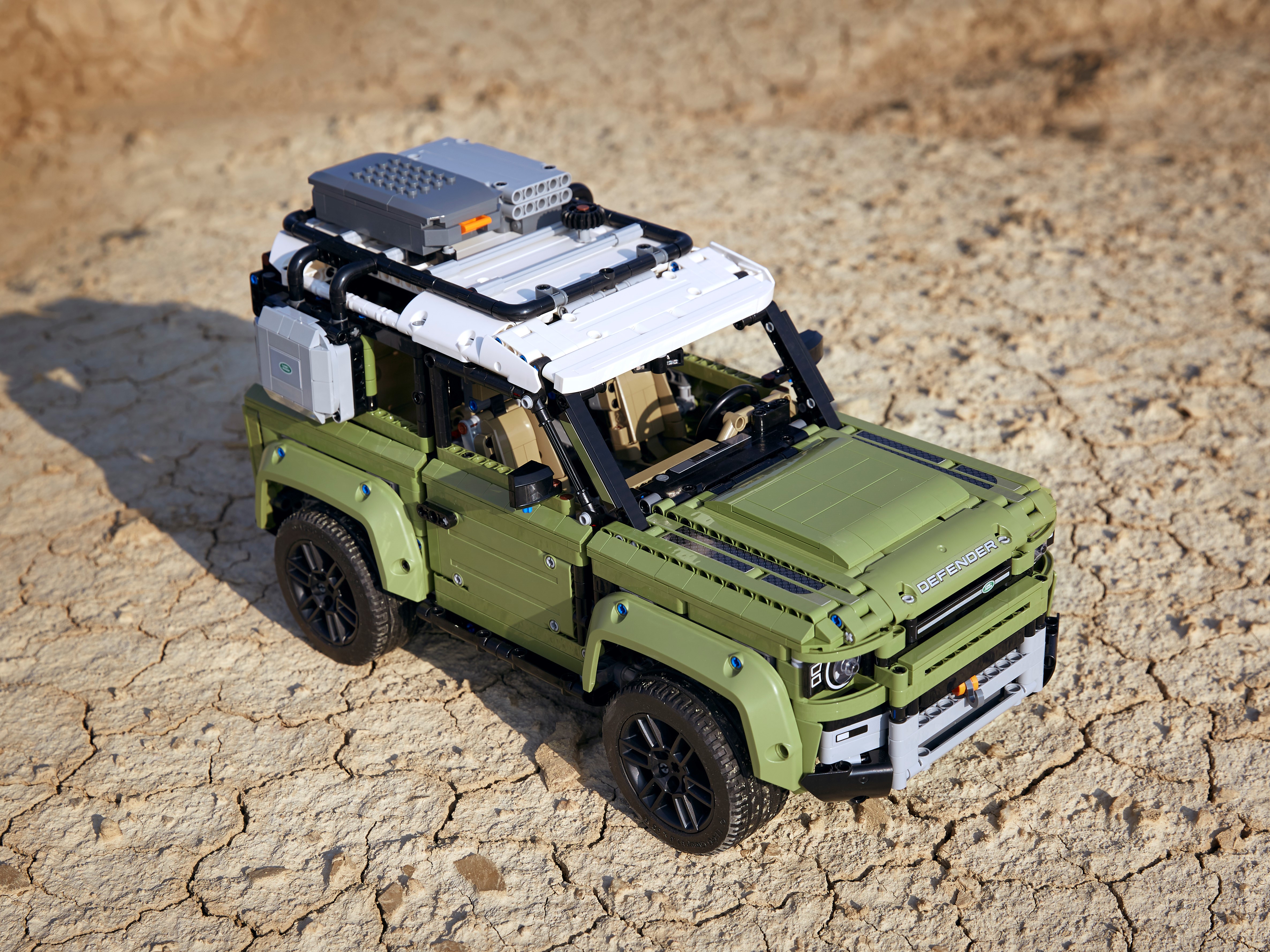 Land Rover Defender 42110 | テクニック |レゴ®ストア公式オンラインショップJPで購入