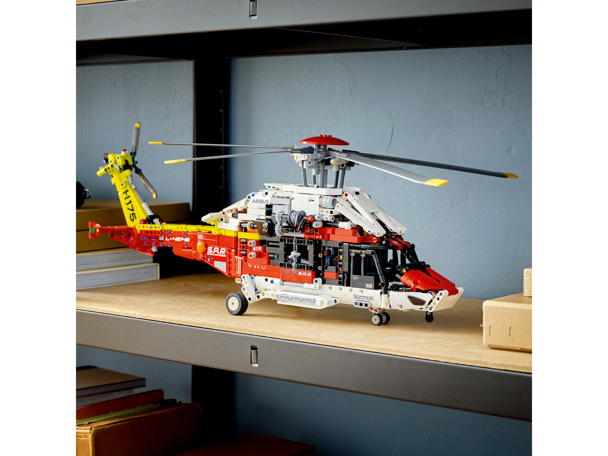 Airbus H175 Rescue Helicopter 42145 | Technic™ | Buy online at the 