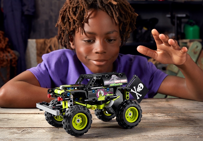 Monster Jam Grave Digger 42118 Technic Buy online at the Official LEGO Shop US